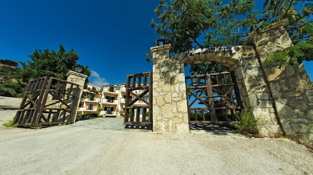 Harmony Hotel Keri Extérieur photo