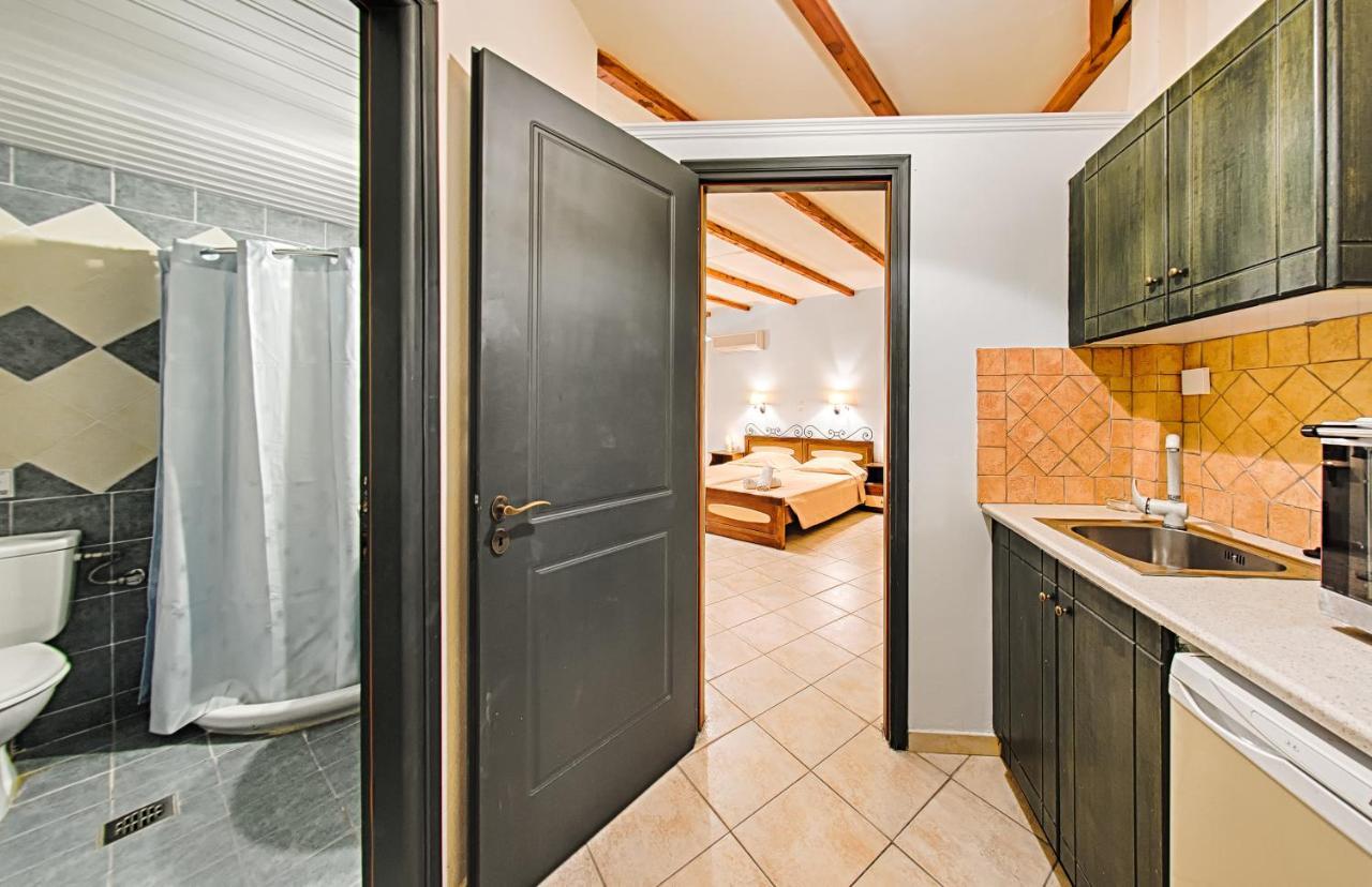 Harmony Hotel Keri Extérieur photo