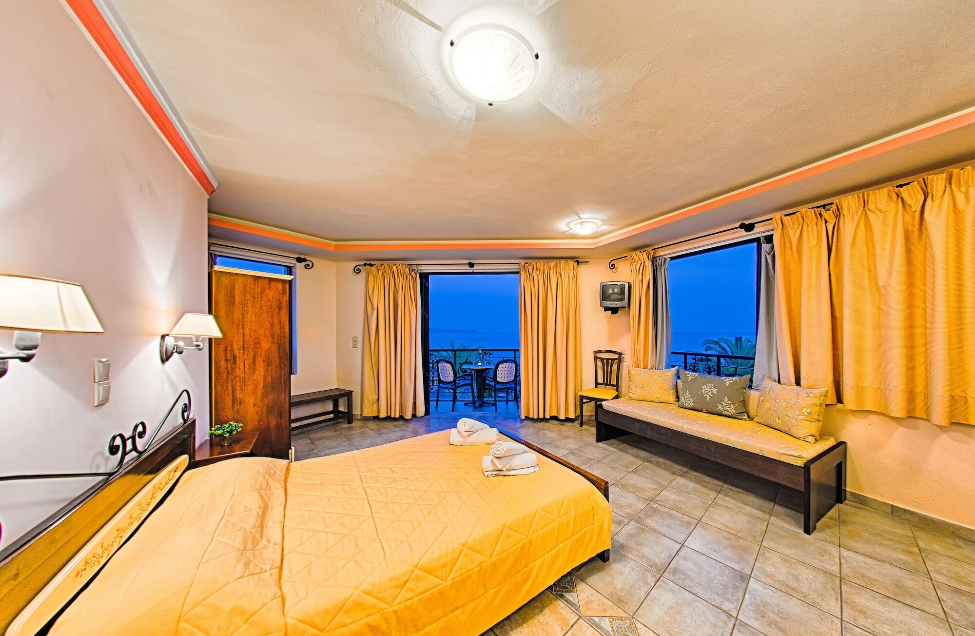 Harmony Hotel Keri Extérieur photo